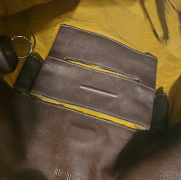 TUMI Shoulder Bag Messenger Bag Crossbody Brown Slim Flap Leather Unisex - Picture 9 of 13